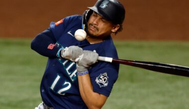 Mariners lose another one-run game that they should have won