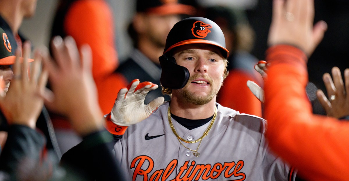 Gunnar’s two-run bomb caps late comeback over the White Sox, 4-2