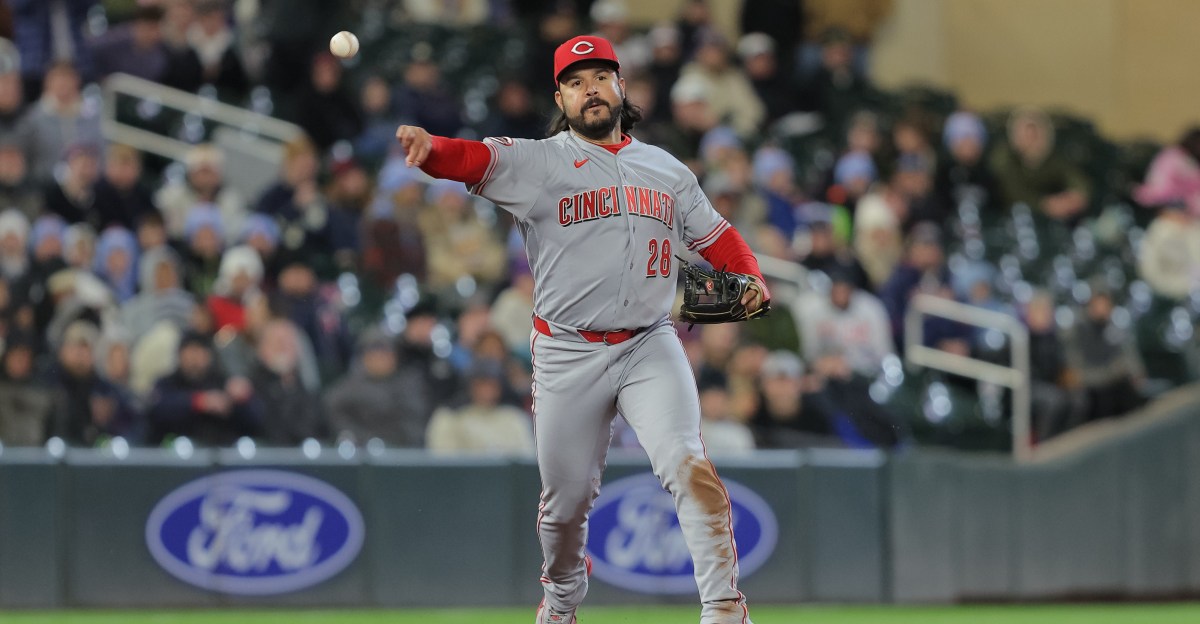 Eugenio Suarez turns back the clock in Reds 2-1 win over Twins