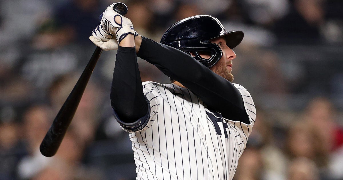 McMahon comes off bench, busts out of slump with big homer for Yankees in 4-2 win over Royals