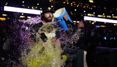 Giants get to Yoshinobu Yamamoto early, beat Dodgers 3-1