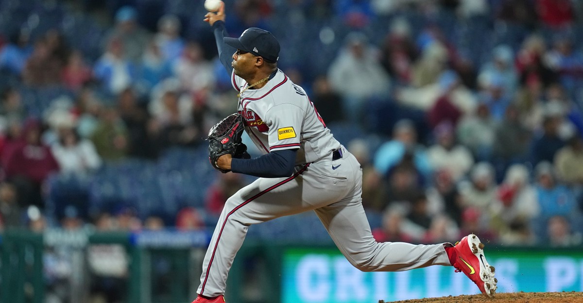 Braves move Raisel Iglesias to 15-Day IL and recall Dylan Dodd