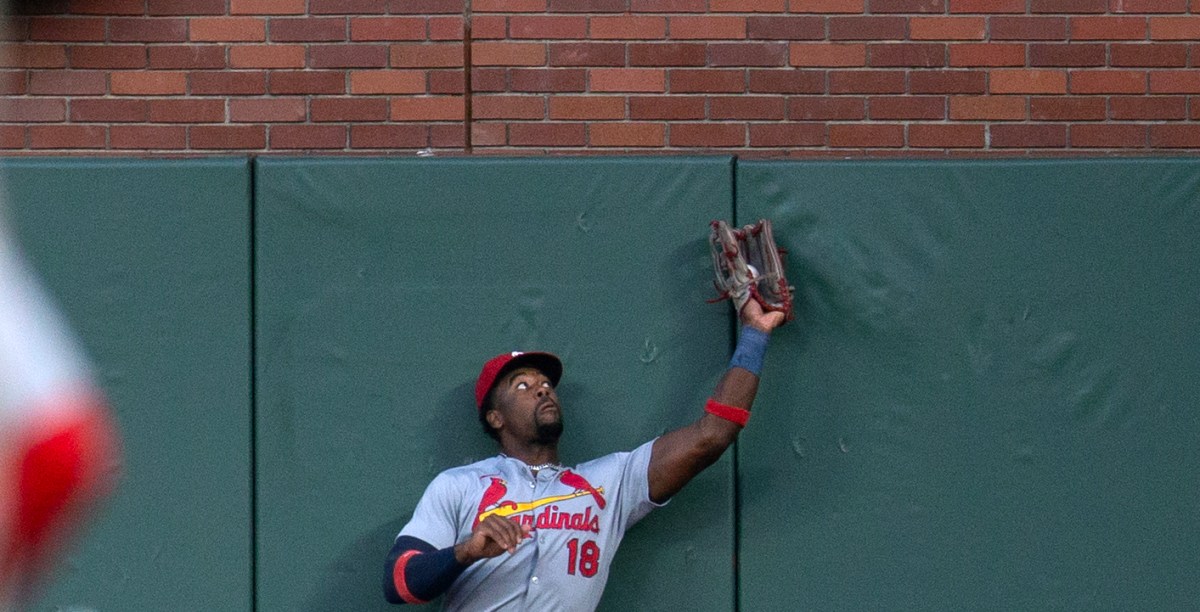 Looking at defenders based on effort and smoothness