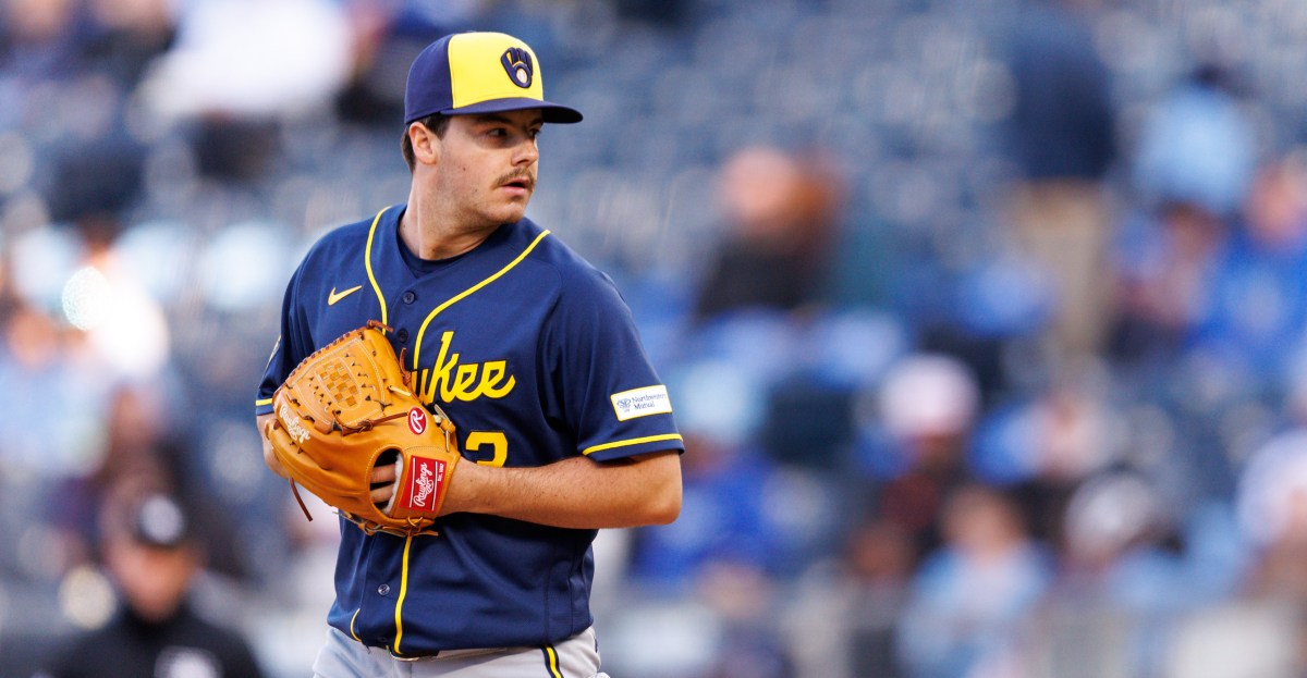 Brewers drop second game of doubleheader to Royals, 8-2