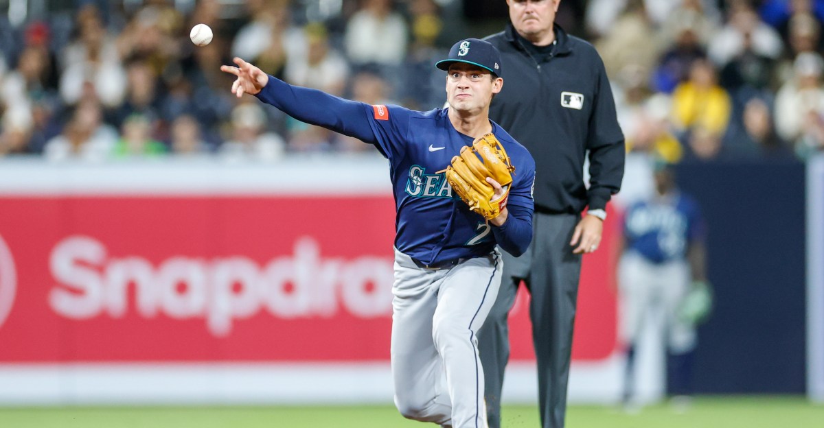 Mariners forget to check their staging, lose 5-2
