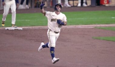 Brewers 13, D-backs 2: Offense erupts with a game of small ball