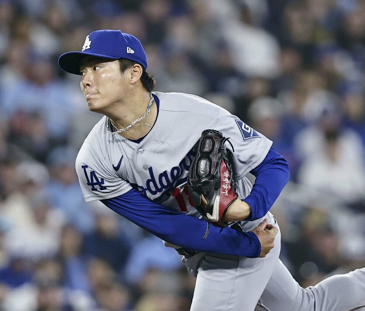 Dodgers' Yamamoto earns 2nd win in dominant start vs. Blue Jays