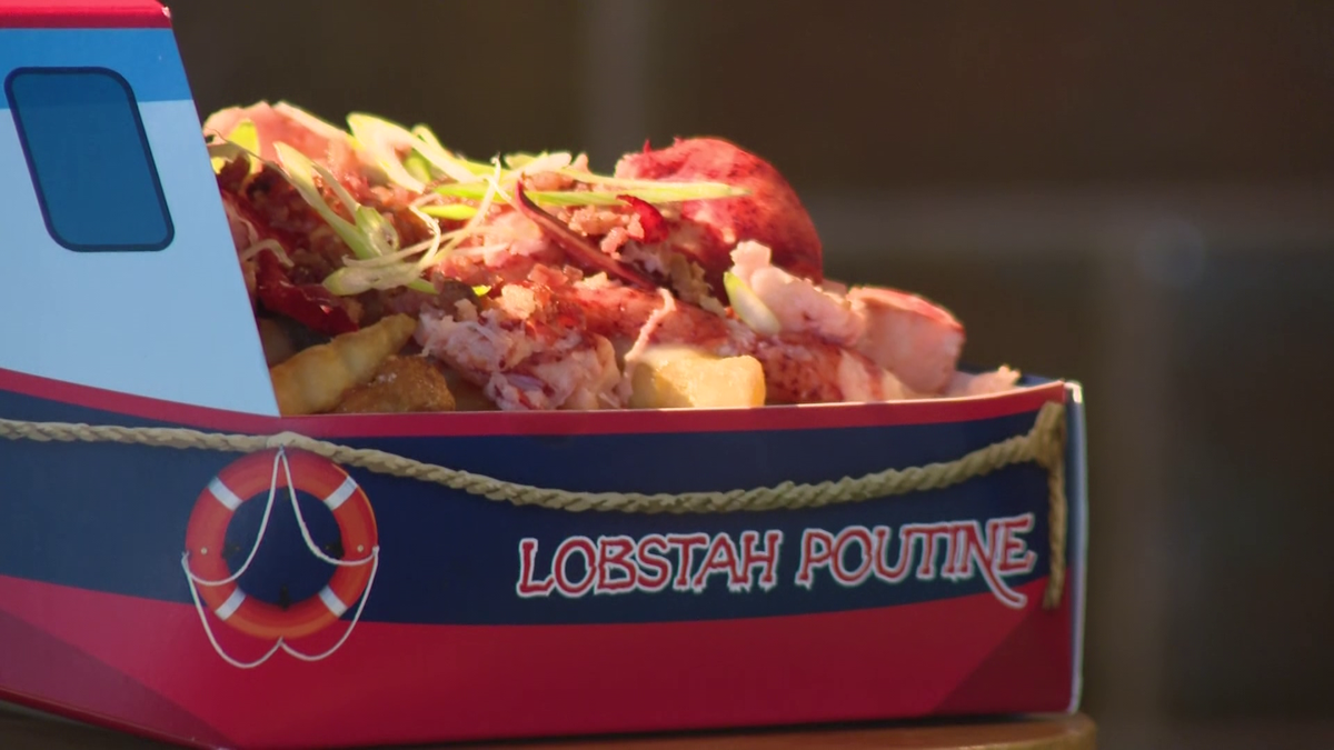 New Fenway Park menu features lobster poutine, Green Monster fries