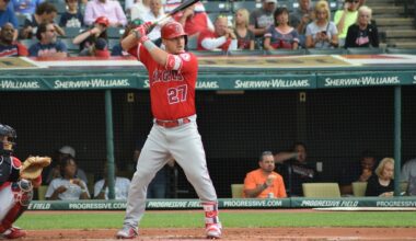 Mike Trout awaits the next pitch