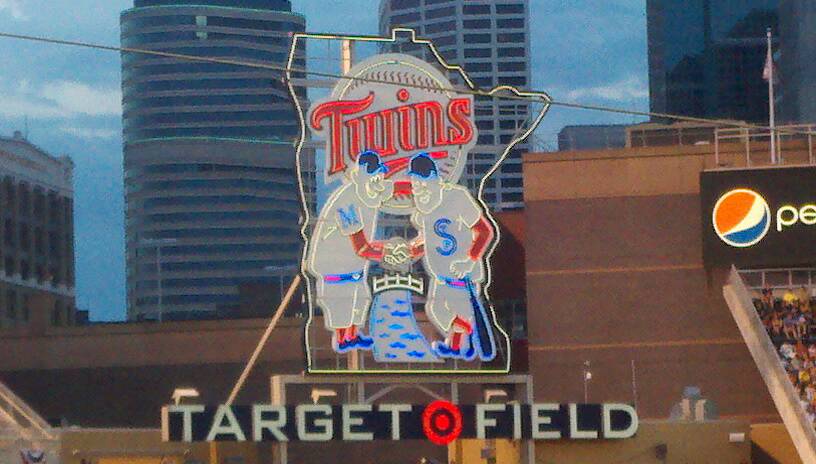 Twins Fall to Red Sox 9-5, Four-Game Win Streak Snapped