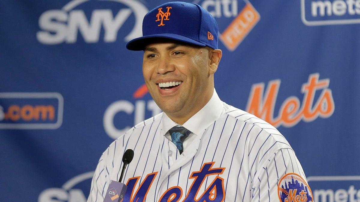 New York Mets' Carlos Beltran smiling during a baseball news conference