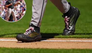 Diamondbacks' Brandon Pfaadt sports pink laces to help gender reveal for brother