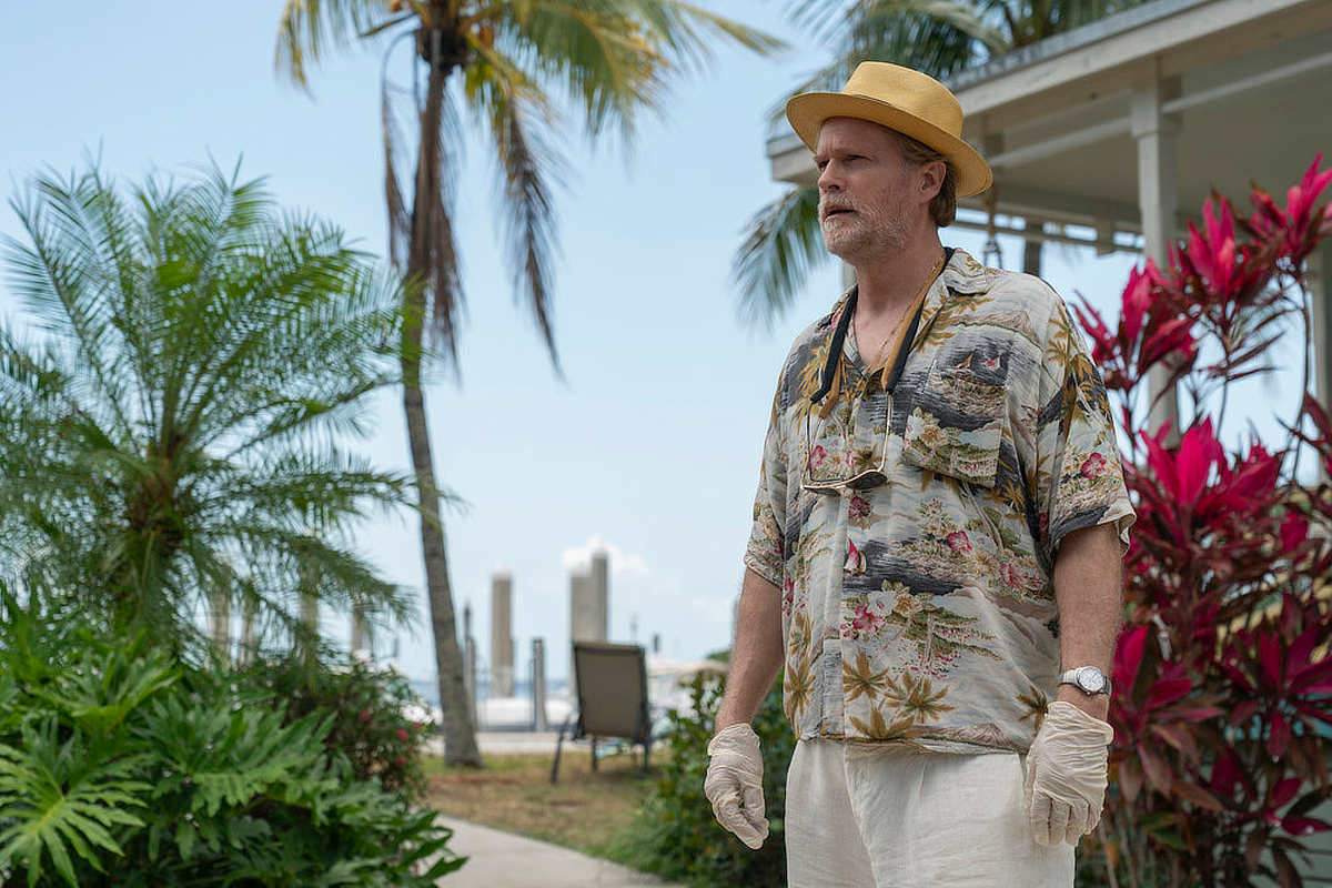 Cary Elwes as Kincaid in M.I.A.