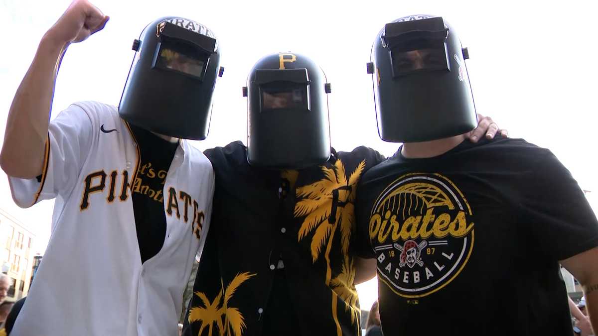 Pittsburgh Pirates fans celebrate win over Orioles in home opener