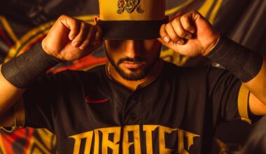 Pirates unveil new City Connect jersey, hats that bleed black and gold