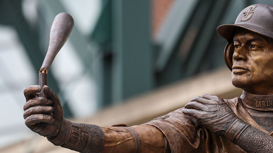 Seattle Mariners Ichiro statue...