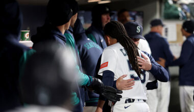 Seattle Mariners Luis Castillo...