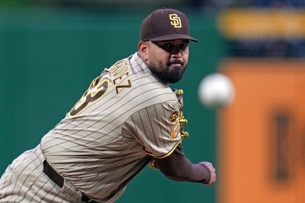 Germán Márquez rebounds as Padres blank Pirates, improve to .500