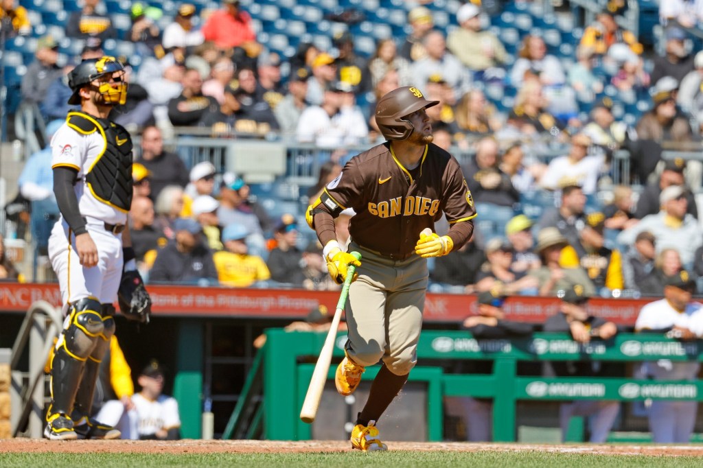 Padres complete winning road trip with win over Pirates, return home at .500