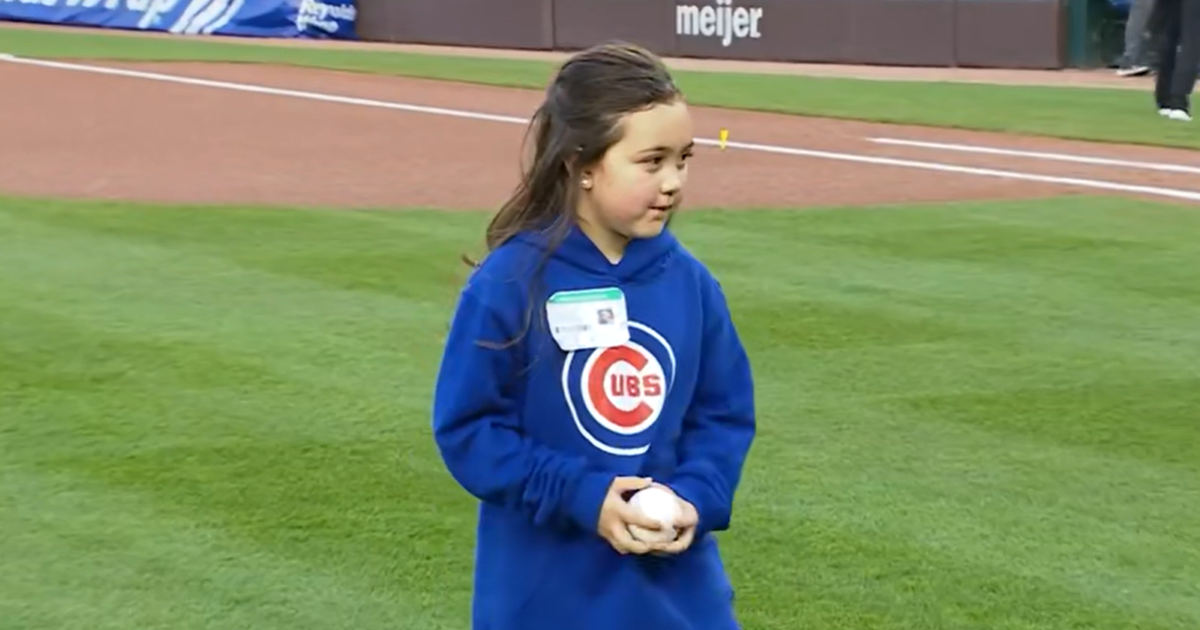 7-year-old throws first pitch at Cubs game to honor late Whitley County father