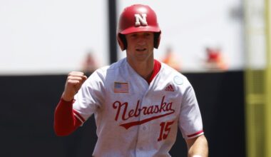 Huskers strengthen position to host regional with sweep of USC