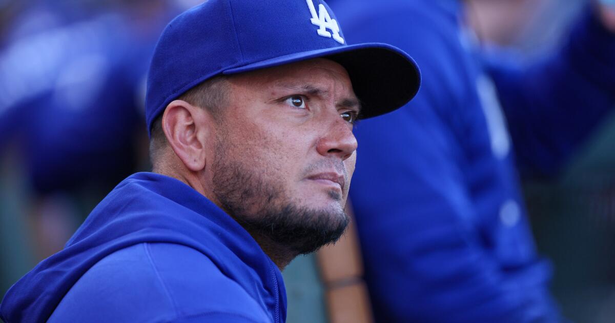 Dodgers' Miguel Rojas reflects on the sudden death of his father
