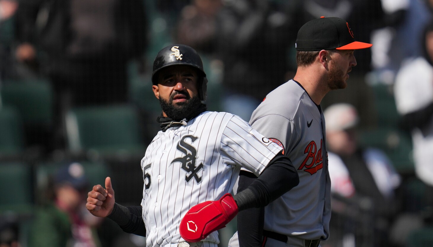 White Sox' outfield thinning because of injuries