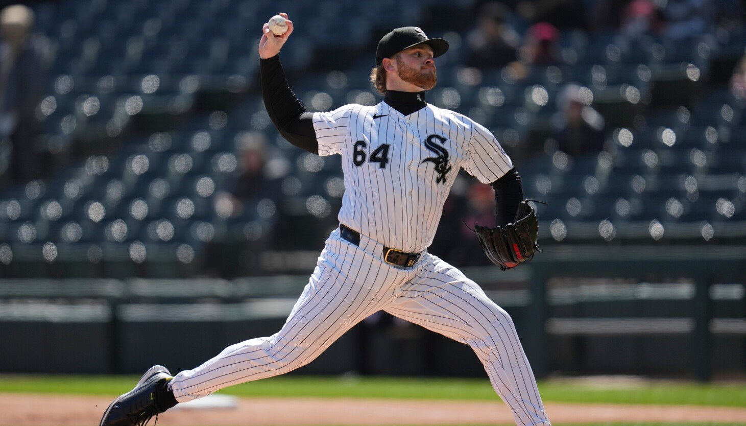 White Sox starter Shane Smith can’t get through fourth, admittedly ‘killing our bullpen’