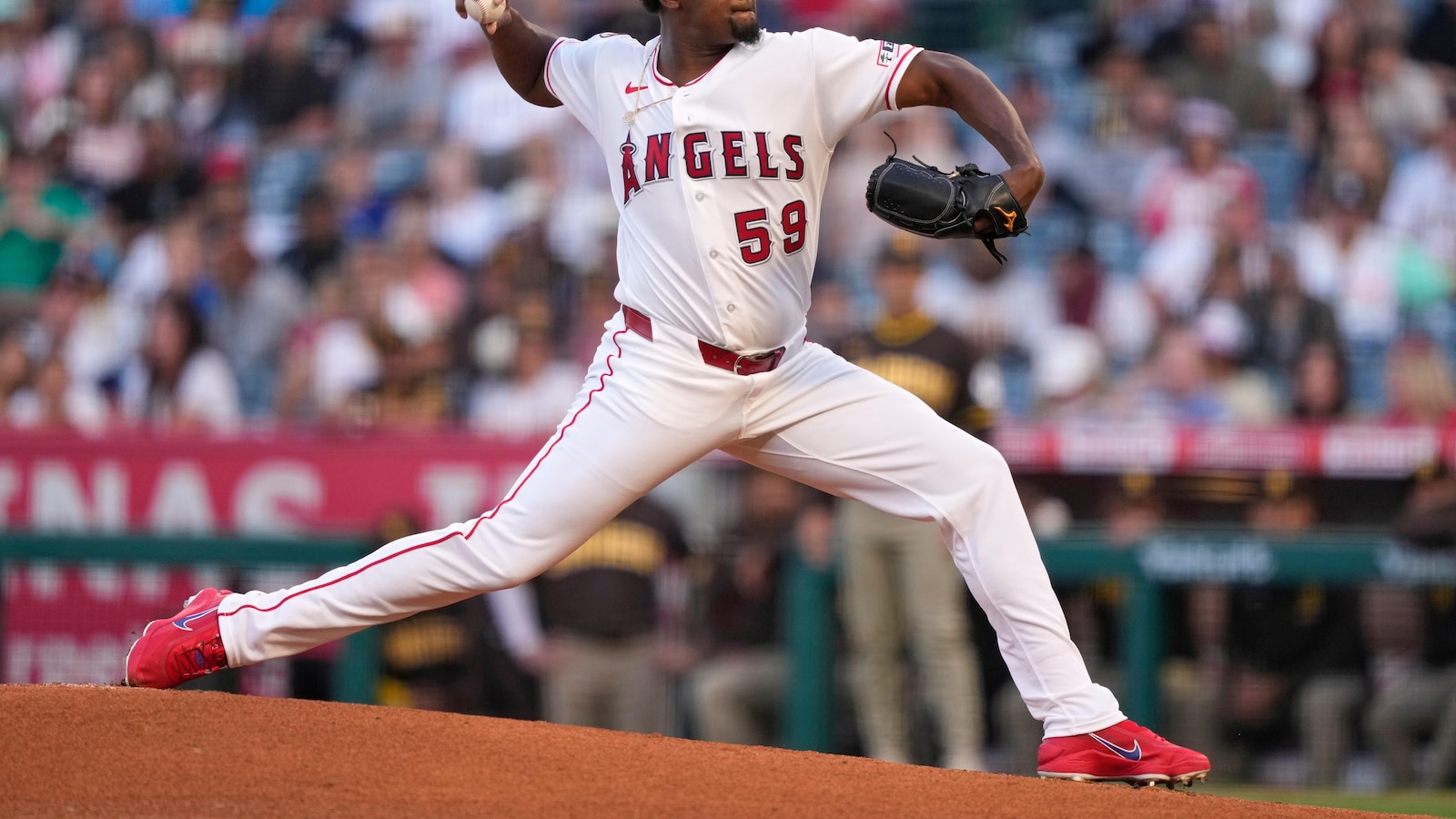 José Soriano dominates again, Angels snap Padres' 8-game win streak with 8-0 victory