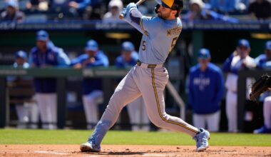 Mitchell provides all the Brewers offense in 5-2 win over Royals to open their split doubleheader