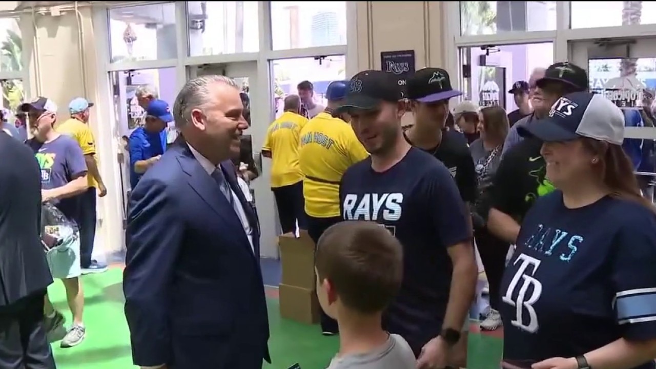 Rays fans, team celebrate 'Domecoming'
