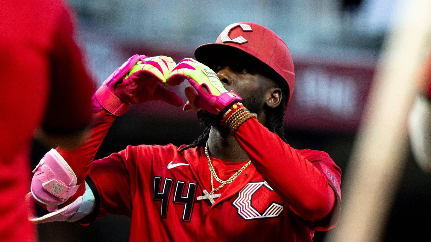 Reds Stun Cardinals in Extra Innings in Game 2 of Doubleheader