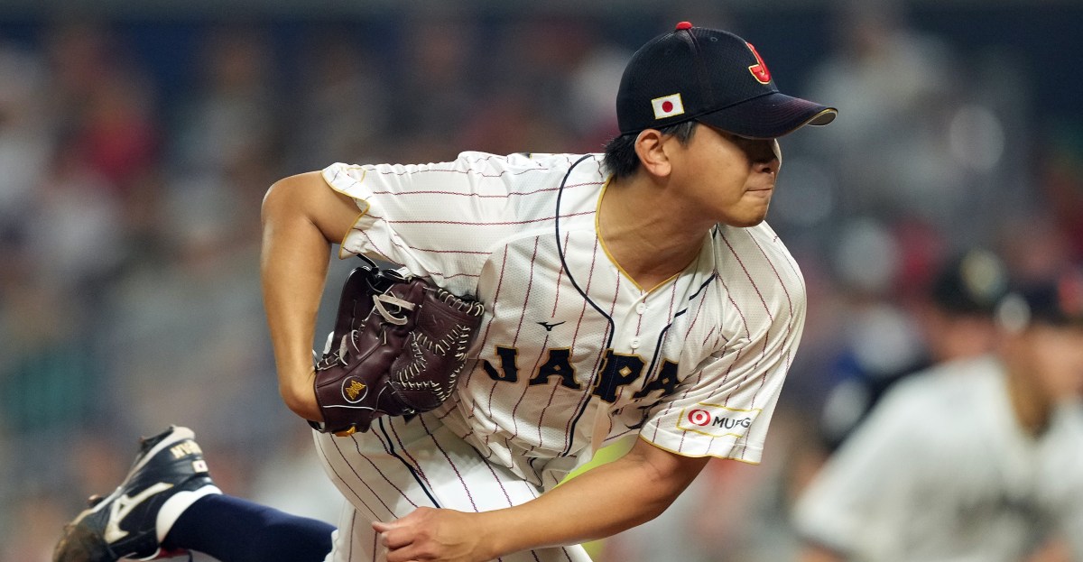 A comparison between baseballs used in MLB and NPB