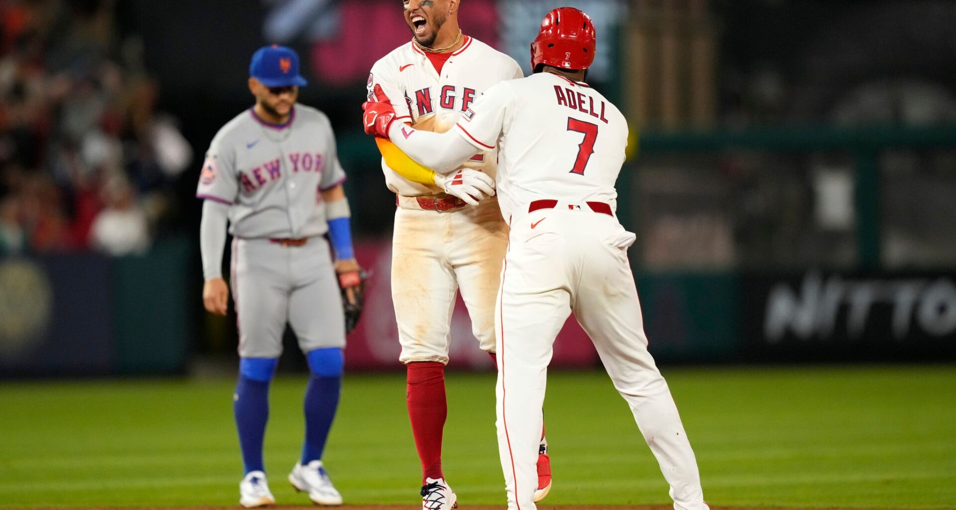 Oswald Peraza's two-out RBI single in 10th inning lifts Angels to 4-3 win over Mets