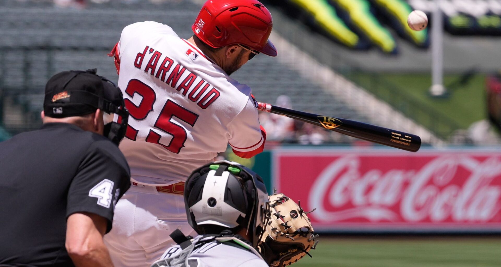 Travis d'Arnaud's 3-run homer, Walbert Ureña's strong outing help Angels beat White Sox 8-2
