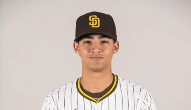 Padres prospect Humberto Cruz self-deports after human smuggling plea: report