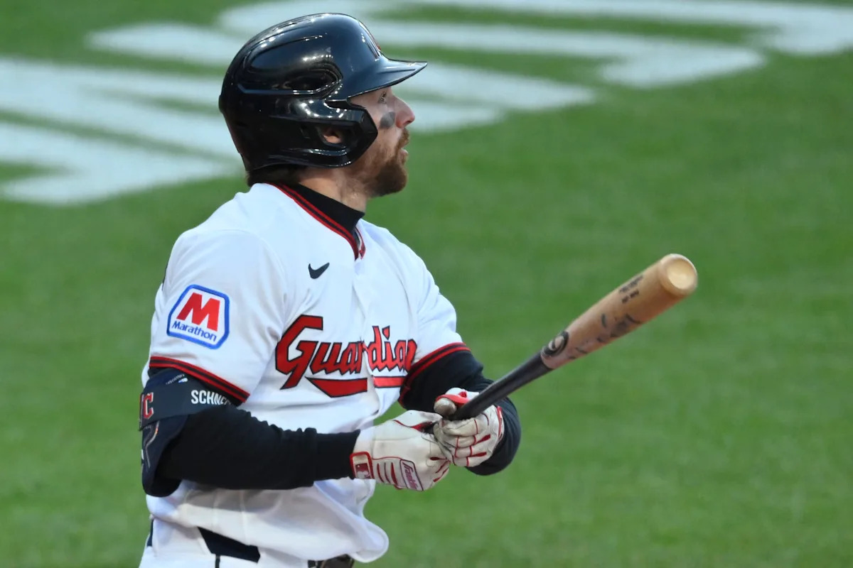 Patient Guardians bounce back with timely hits, season-high 10 walks