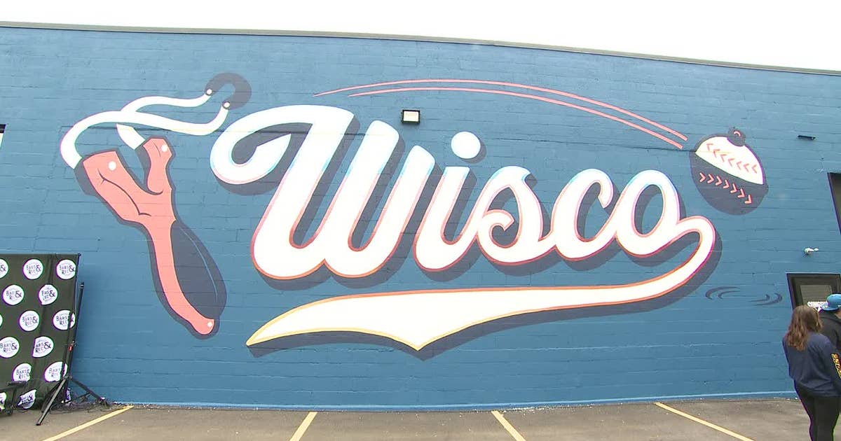 Brewers unveil City Connect-inspired mural in West Allis: "The Launch"