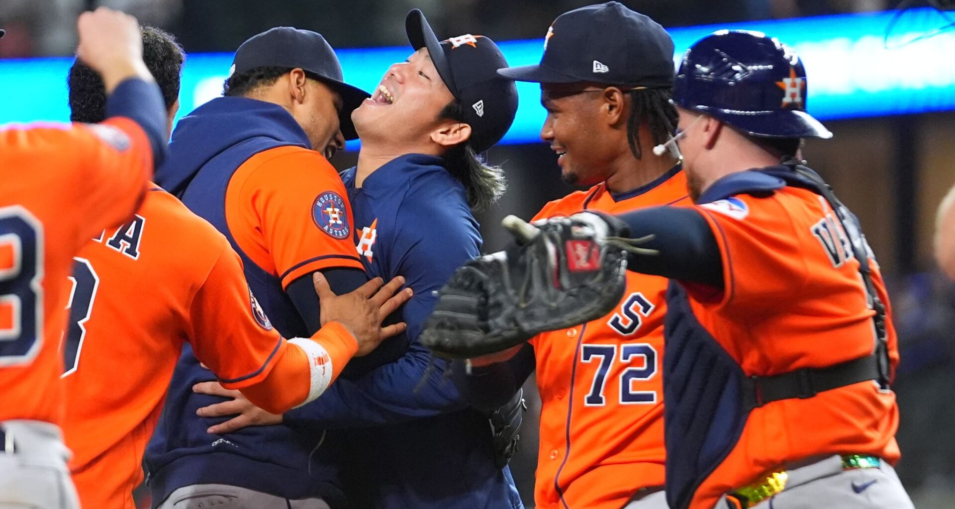 Astros throw a combined no-hitter in their 9-0 win over the Rangers