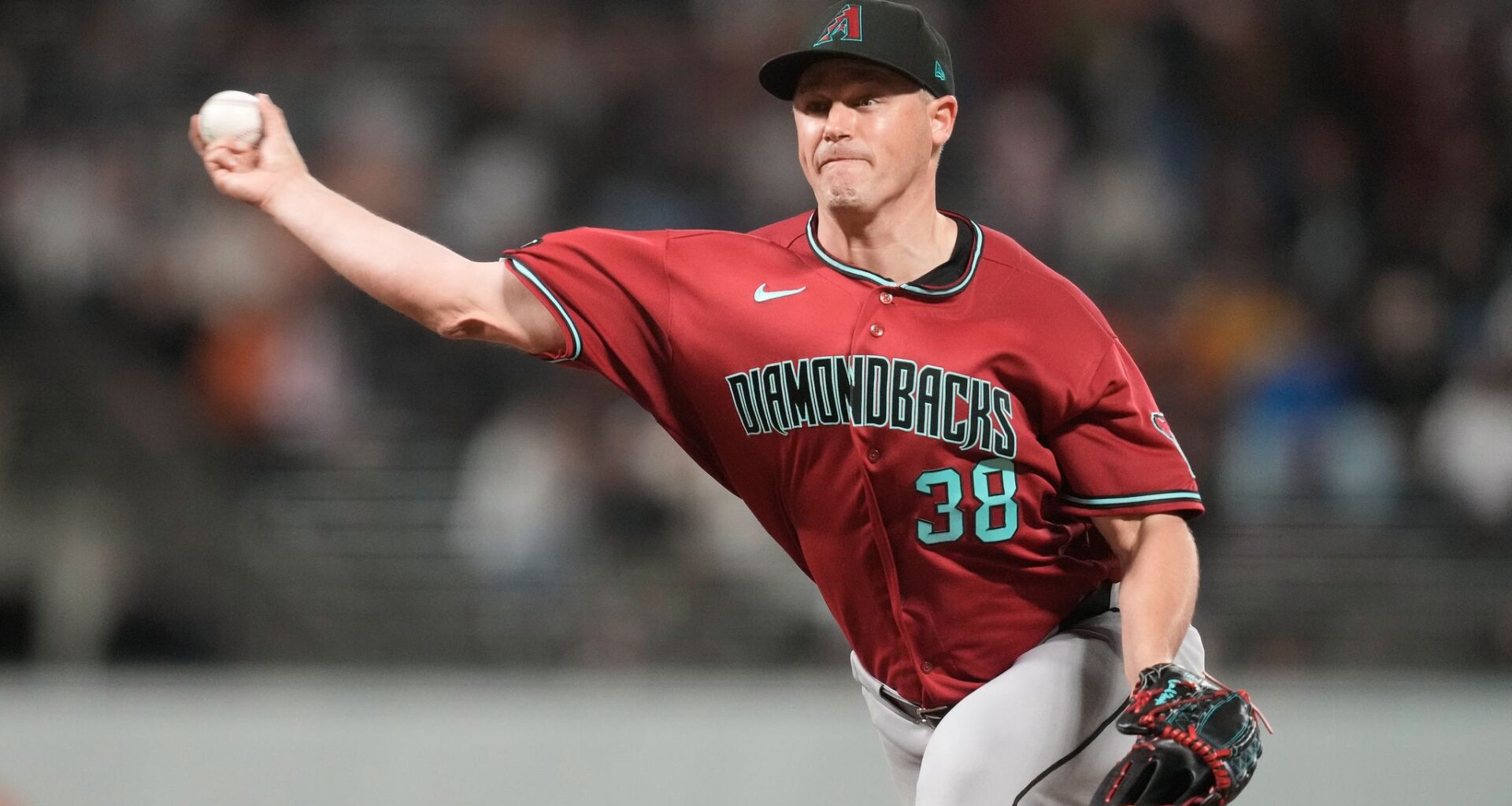 Marte and Del Castillo homer as Diamondbacks beat Giants 7-5 for ninth win in 10 games