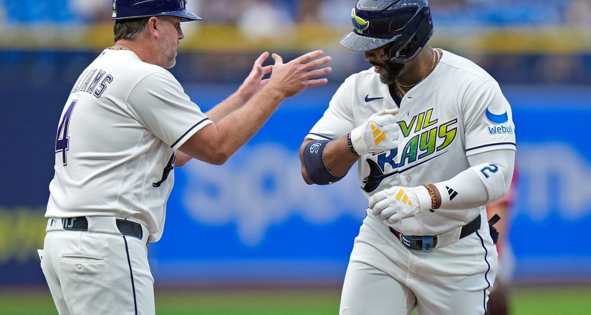 Yandy Díaz hits two home runs as the Rays beat the Angels 8-5