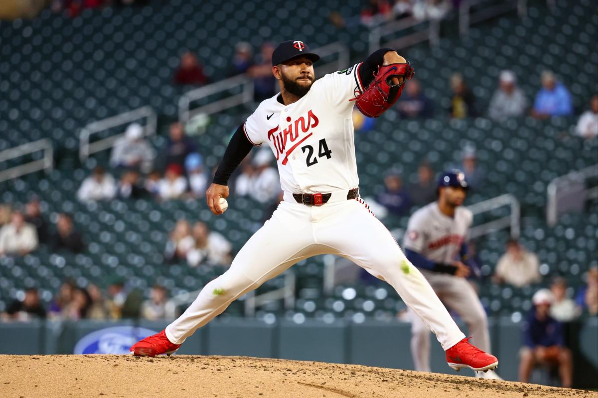 Twins DFA pitcher Simeon Woods Richardson after rough start