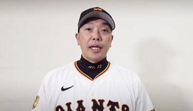 Shinnosuke Abe is a former franchise star and manager of the Yomiuri Giants. After joining Yomiuri in 2001, he played exclusively for the team for 19 years, recording a total of 2,282 games, a batting average of 0.284, 2,132 hits, 406 home runs, and 1,285 RBIs.