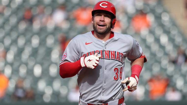 Angels sign veteran catcher who was recently DFA'd by Athletics