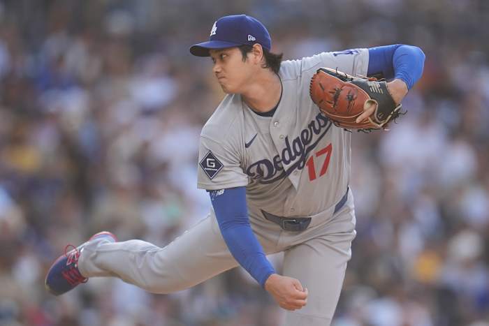 Shohei Ohtani homers on first pitch, then throws 5 sharp innings in Dodgers' 4-0 win over Padres