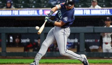 Mariners catcher Cal Raleigh sitting out a 3rd straight game due to a sore right side