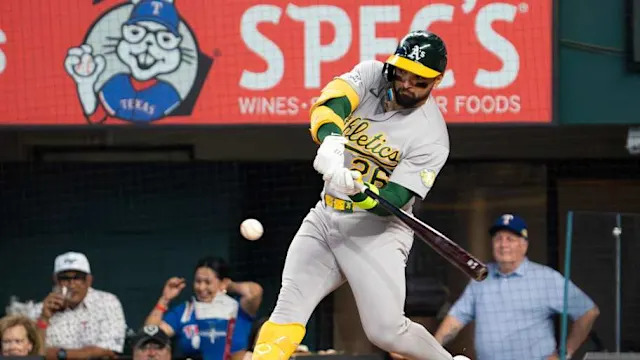 Carlos Cortes hits a two-run triple