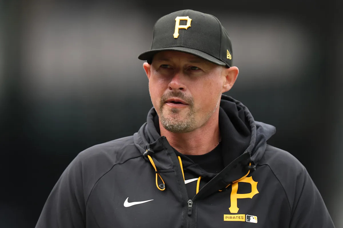 Pirates manager Don Kelly, pitcher Chris Devenski suspended by MLB for incident on Saturday vs. Reds