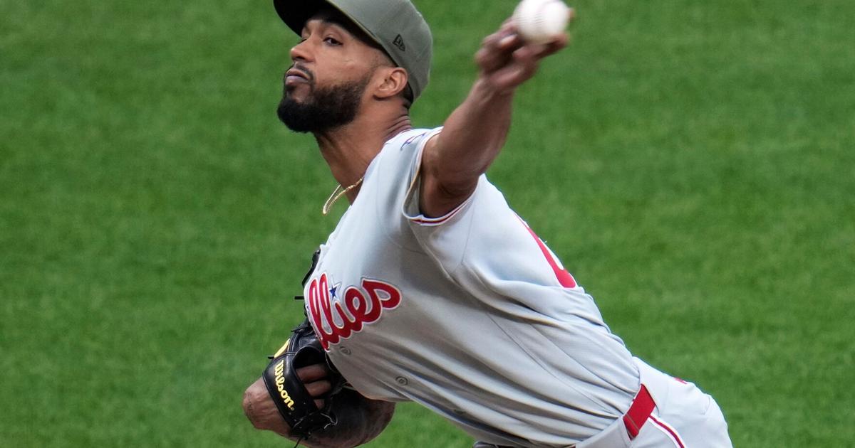 Cristopher Sánchez strikes out a career-high 13 as the Phillies beat the Pirates 6-0 to reach .500 | Sports