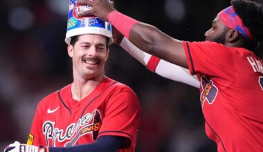 Yastrzemski returns to Fenway in third big league uniform | Sports